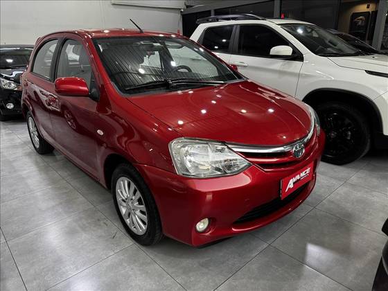 TOYOTA ETIOS 1.5 XLS 16V FLEX 4P MANUAL TOYOTA ETIOS 1.5 XLS 16V FLEX 4P MANUAL